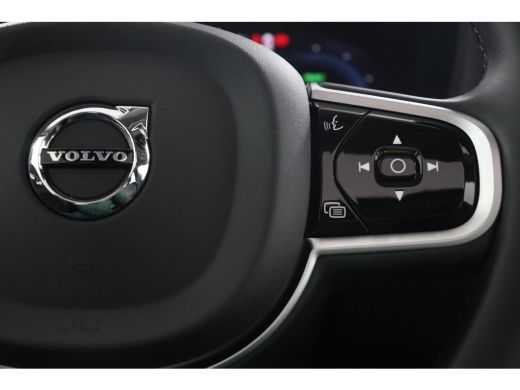 Volvo  XC60 2.0 T6 Plug-in hybrid AWD Plus Dark Stoel + Stuur verwarming | Trekhaak | BLIS | Elektrische stoe... ActivLease financial lease