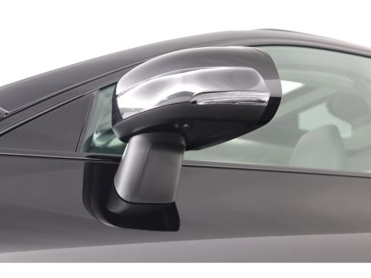 Volvo  XC60 2.0 T6 Plug-in hybrid AWD Plus Dark Stoel + Stuur verwarming | Trekhaak | BLIS | Elektrische stoe... ActivLease financial lease