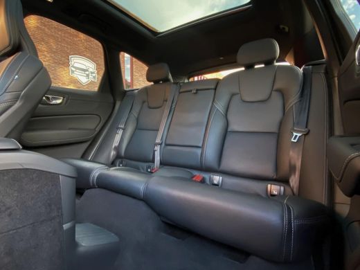 Volvo  XC60 2.0 T6 Plug-in hybrid AWD R-Design ActivLease financial lease