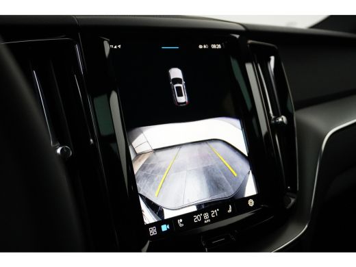 Volvo  XC60 T6 AWD Plus Dark | Panoramadak | Sportstoelen | Donkere hemel | Adaptive Cruise | Trekhaak | BLIS ActivLease financial lease