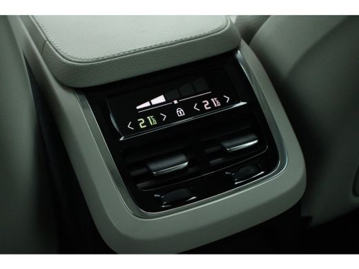 Volvo  XC90 T8 Recharge AWD Inscription Long-Range | Adaptive Cruise | 360 Camera | Panoramadak | Head-up Dis... ActivLease financial lease