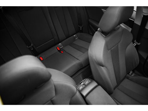 Audi A4 Avant 35 TFSI Launch edition Business ActivLease financial lease