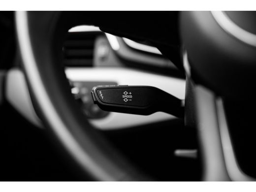 Audi A4 Avant 35 TFSI Launch edition Business ActivLease financial lease