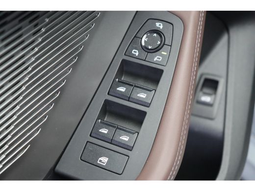 BMW 1 Serie 120 M Sport Automaat / Sportstoelen / Achteruitrijcamera / M Adaptief onderstel / Comfort Access ... ActivLease financial lease