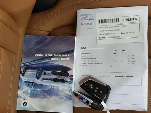 BMW 3 Serie 330e Aut. M-Sport | Leder Sport | DAB | Mood light - Sfeer ActivLease financial lease
