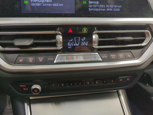 BMW 3 Serie Touring 330e eDrive M-Sport | Navi | Panorama | Camera | Leder ActivLease financial lease