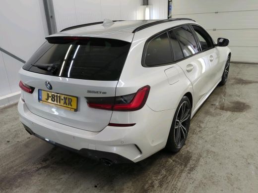 BMW 3 Serie Touring 330e eDrive M-Sport | Navi | Panorama | Camera | Leder ActivLease financial lease