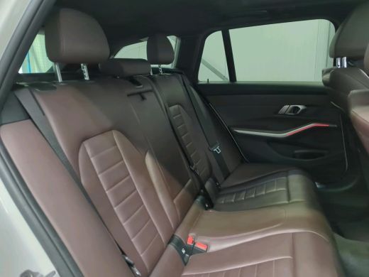 BMW 3 Serie Touring 330e eDrive M-Sport | Navi | Panorama | Camera | Leder ActivLease financial lease