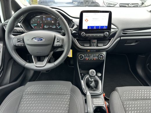 Ford Fiesta 1.0 95PK Titanium | STOEL-, STUUR- EN VOORRUITVERWARMING| NAVIGATIE| CAMERA| ADAPTIVE CRUISE| PAR... ActivLease financial lease