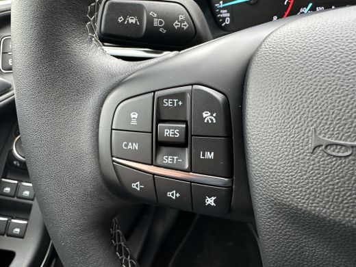 Ford Fiesta 1.0 95PK Titanium | STOEL-, STUUR- EN VOORRUITVERWARMING| NAVIGATIE| CAMERA| ADAPTIVE CRUISE| PAR... ActivLease financial lease