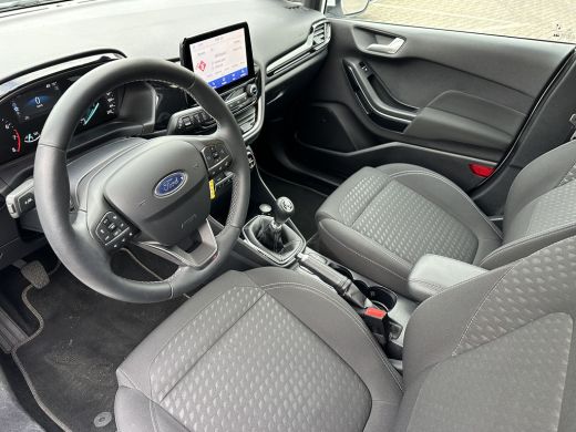 Ford Fiesta 1.0 95PK Titanium | STOEL-, STUUR- EN VOORRUITVERWARMING| NAVIGATIE| CAMERA| ADAPTIVE CRUISE| PAR... ActivLease financial lease