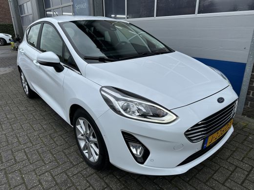 Ford Fiesta 1.0 95PK Titanium | STOEL-, STUUR- EN VOORRUITVERWARMING| NAVIGATIE| CAMERA| ADAPTIVE CRUISE| PAR... ActivLease financial lease