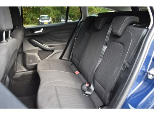 Ford Focus 1.0 ECOBOOST BUSINESS CAMERA/NAVI/CRUISE ActivLease financial lease