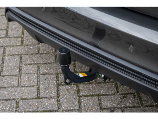 Ford Focus 1.0 EcoBoost Hybrid ST Line | Trekhaak | Stoel/stuur/voorruit verwarming | Camera | Apple Carplay... ActivLease financial lease