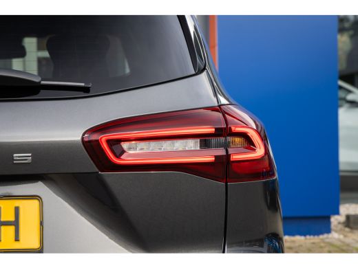 Ford Focus 1.0 EcoBoost Hybrid ST Line | Trekhaak | Stoel/stuur/voorruit verwarming | Cruise adaptief | Dode... ActivLease financial lease