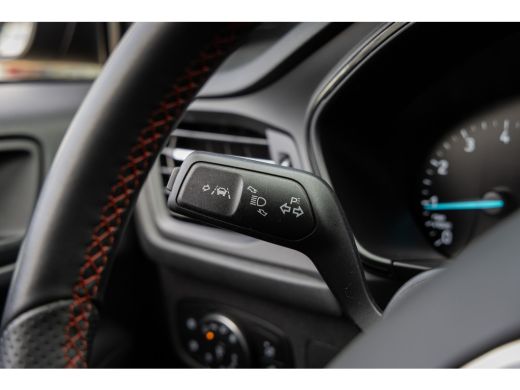 Ford Focus 1.0 EcoBoost Hybrid ST Line | Trekhaak | Stoel/stuur/voorruit verwarming | Cruise adaptief | Dode... ActivLease financial lease