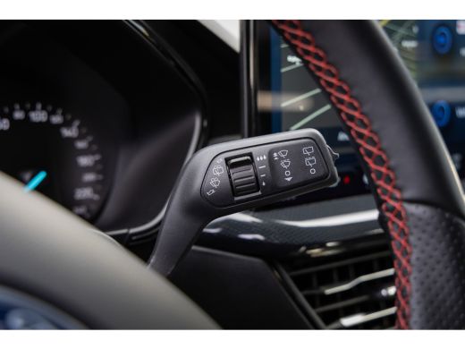 Ford Focus 1.0 EcoBoost Hybrid ST Line | Trekhaak | Stoel/stuur/voorruit verwarming | Cruise adaptief | Dode... ActivLease financial lease