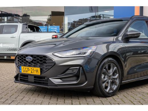 Ford Focus 1.0 EcoBoost Hybrid ST Line | Trekhaak | Stoel/stuur/voorruit verwarming | Cruise adaptief | Dode... ActivLease financial lease