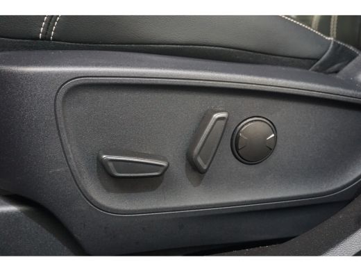 Ford Kuga 2.5 PHEV Vignale | Adaptive cruise | Head-up display | Leder | Winter-pack | Elektr. stoelverstel... ActivLease financial lease