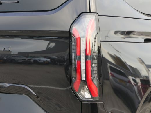 Ford Tourneo Custom Custom L2H1 2.5 PHEV Titanium X 8 Persoons | Adaptieve LED Koplampen | Adaptieve cruise control |... ActivLease financial lease