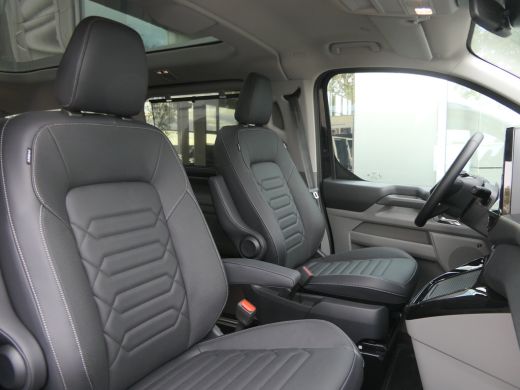 Ford Tourneo Custom Custom L2H1 2.5 PHEV Titanium X 8 Persoons | Adaptieve LED Koplampen | Adaptieve cruise control |... ActivLease financial lease