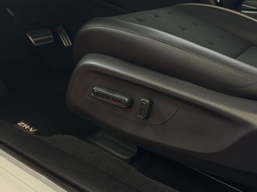 Honda ZR-V 2.0 e:HEV 184 PK SPORT ELEK.STOEL PDC STOELVERW CAMERA CARPLAY ActivLease financial lease