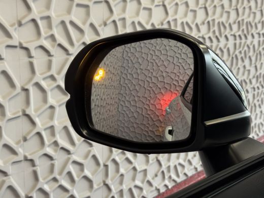 Honda ZR-V 2.0 e:HEV 184 PK SPORT ELEK.STOEL PDC STOELVERW CAMERA CARPLAY ActivLease financial lease