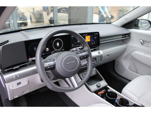 Hyundai Kona Premium Sky 65.4 kWh | Achterstoelen verwarmd | Cruise control adaptief met Stop&Go en stuurhulp ... ActivLease financial lease