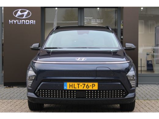 Hyundai Kona Premium Sky 65.4 kWh | Achterstoelen verwarmd | Cruise control adaptief met Stop&Go en stuurhulp ... ActivLease financial lease