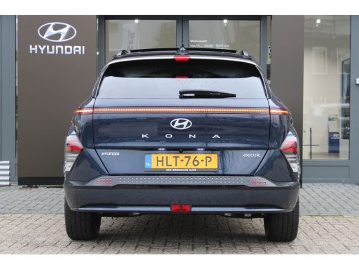 Hyundai Kona Premium Sky 65.4 kWh | Achterstoelen verwarmd | Cruise control adaptief met Stop&Go en stuurhulp ... ActivLease financial lease