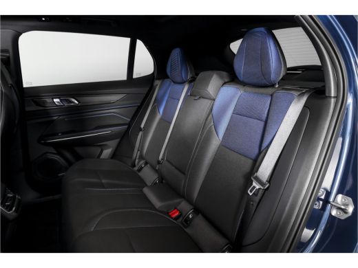 Lynk & Co 01 1.5 PHEV 261PK MY23 | Black Pakket | Donkere hemel | 360 Camera | 7.4 kWh boordlader | S/K-panoda... ActivLease financial lease