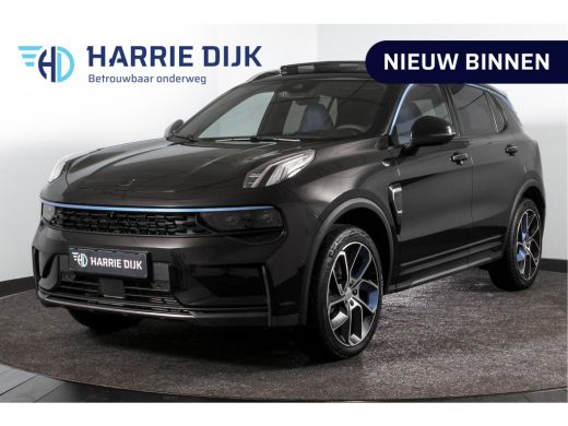 Lynk & Co 01 1.5 PHEV 261PK MY23 | Donkere hemel |  360 Camera | 7.4 kWh Boordlader | S/K-panodak | Adapt. Cru...