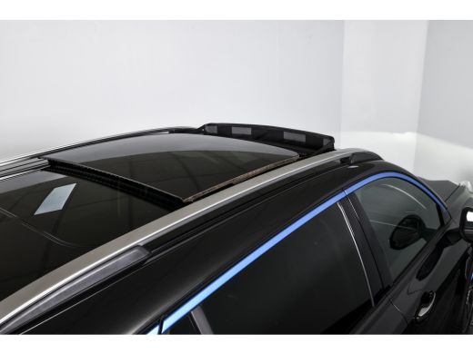 Lynk & Co 01 1.5 PHEV 261PK MY23 | Donkere hemel |  360 Camera | 7.4 kWh Boordlader | S/K-panodak | Adapt. Cru... ActivLease financial lease