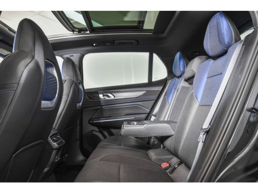 Lynk & Co 01 1.5 PHEV 261PK MY23 | Donkere hemel |  360 Camera | 7.4 kWh Boordlader | S/K-panodak | Adapt. Cru... ActivLease financial lease