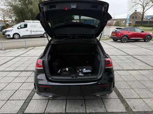 Mercedes-Benz A-Klasse 250 e Aut. Business Sol. AMG | Navi | Camera | Sfeerverlichting | ActivLease financial lease