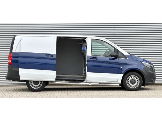 Mercedes-Benz Vito 111 CDI Lang Airco Trekhaak in supermooie goede staat. TOPBUS ActivLease financial lease