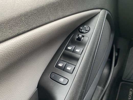 Opel Crossland X 1.2 130PK Automaat Turbo Innovation | TREKHAAK| LED KOPLAMPEN| PARKEERSENSOREN| NAVIGATIE| CLIMAT... ActivLease financial lease