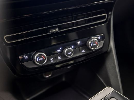 Opel Mokka 1.2 Turbo Elegance Sport Automaat (VIRTUAL COCKPIT, APPLE CARPLAY, GROOT NAVI, STUUR/STOELVERWARM... ActivLease financial lease