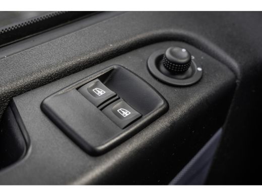 Opel Vivaro 1.6 CDTI | L1H1 | LED | Camera | Navi | Cruise | Airco | PDC | Euro 6 ActivLease financial lease