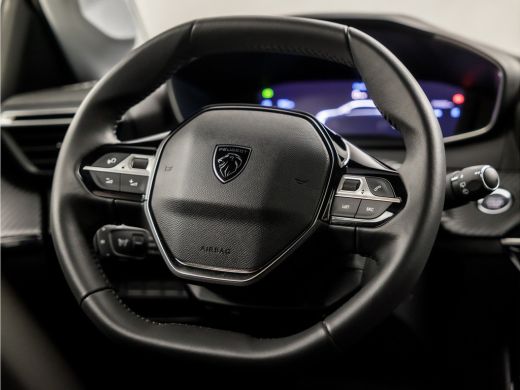 Peugeot 208 1.2 PureTech 100 Allure Sport (VIRTUAL COCKPIT, APPLE CARPLAY, GROOT NAVI, LEDER, 360 CAMERA, KEY... ActivLease financial lease