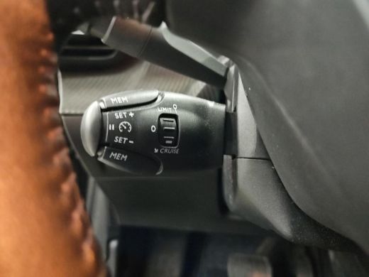 Peugeot e-208 EV Allure 50 kWh | Navi | Camera | Virtual Cockpit ActivLease financial lease