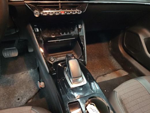 Peugeot e-208 EV Allure 50 kWh | Navi | Camera | Virtual Cockpit ActivLease financial lease