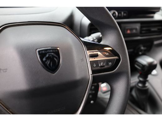 Peugeot Partner 1.5 BlueHDi 100 S&S L1 Trekhaak | Digitale binnenspiegel | Camera | All-Season banden | Cruise | ... ActivLease financial lease