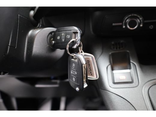 Peugeot Partner 1.5 BlueHDi 100 S&S L1 Trekhaak | Digitale binnenspiegel | Camera | All-Season banden | Cruise | ... ActivLease financial lease