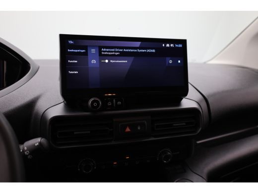Peugeot Partner 1.5 BlueHDi 100 S&S L1 Trekhaak | Digitale binnenspiegel | Camera | All-Season banden | Cruise | ... ActivLease financial lease