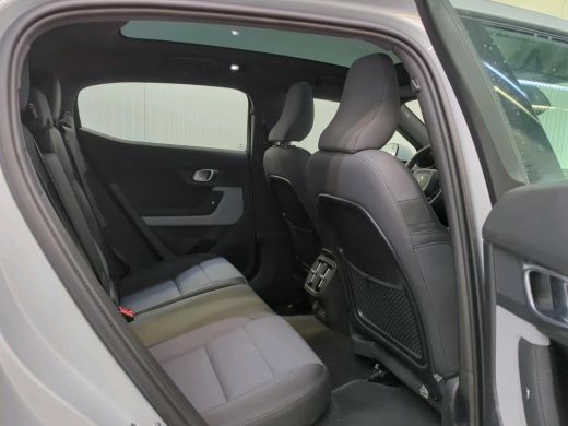 Polestar 2 Long Range Dual Motor Launch Edition 78kWh | Trekhaak | Panorama | Navi | Camera | Pilot Plus | ActivLease financial lease