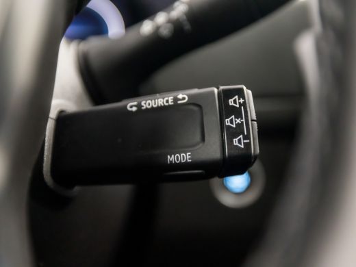 Renault ZOE R110 Life 52 kWh (ex Accu) Automaat (VIRTUAL COCKPIT, APPLE CARPLAY, KEYLESS, STOELVERWARMING, SP... ActivLease financial lease