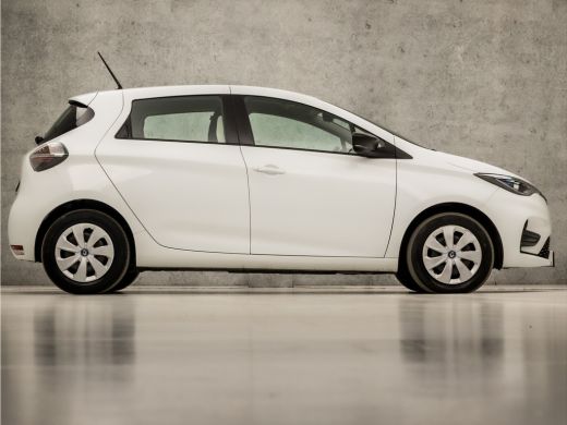 Renault ZOE R110 Life 52 kWh (ex Accu) Automaat (VIRTUAL COCKPIT, APPLE CARPLAY, KEYLESS, STOELVERWARMING, SP... ActivLease financial lease