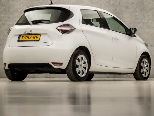 Renault ZOE R110 Life 52 kWh (ex Accu) Automaat (VIRTUAL COCKPIT, APPLE CARPLAY, KEYLESS, STOELVERWARMING, SP... ActivLease financial lease