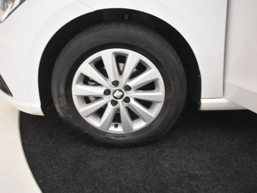 Seat Ibiza 1.0 TSI Style Business Intense 96pk | Camera achter |  Navigatie | App connect | Parkeersensoren ... ActivLease financial lease